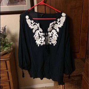 Beautifully embroidered Lucky brand SZ 1X